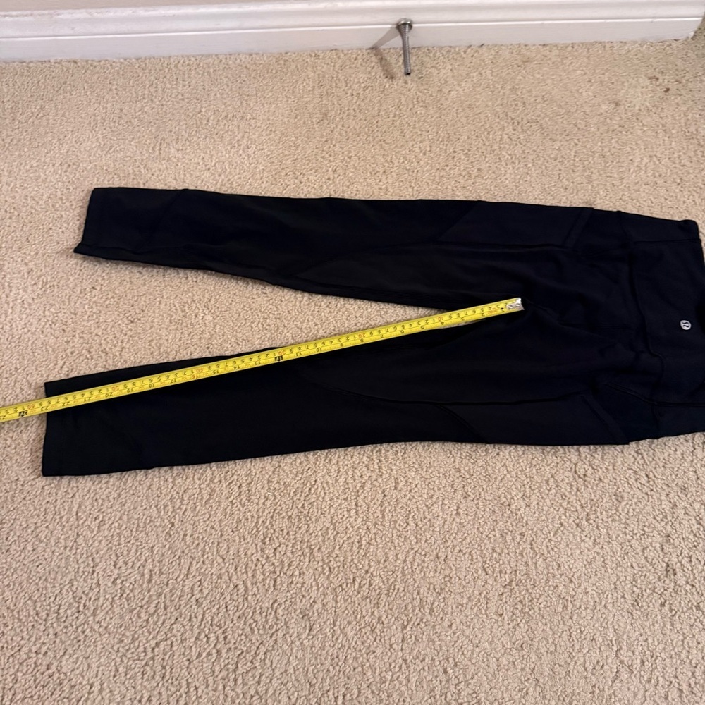 Lululemon Black High-Rise Pocket Leggings Size 4 - Picture 5 of 7
